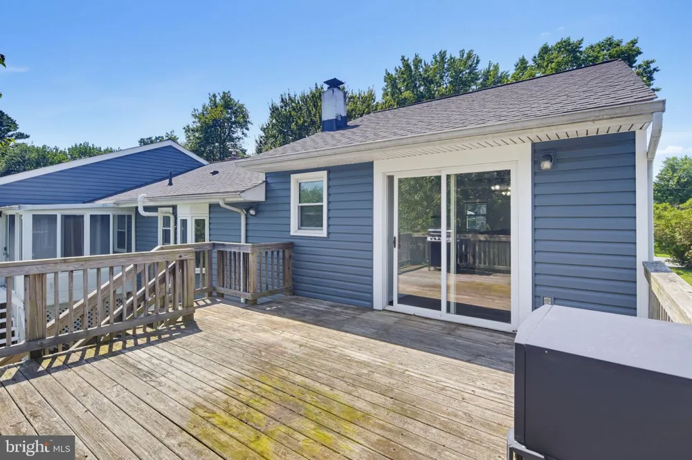 4307 HOWARD DRIVE Sykesville, MD 21784