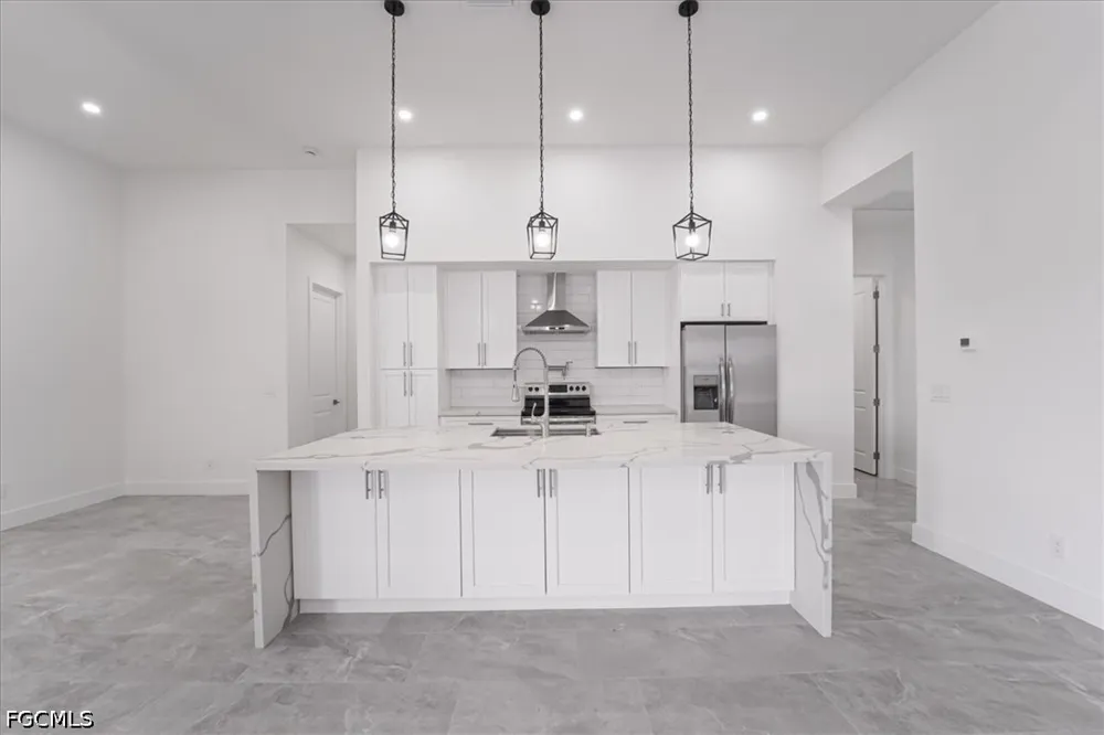 NW 27th Lane Cape Coral, FL 33993