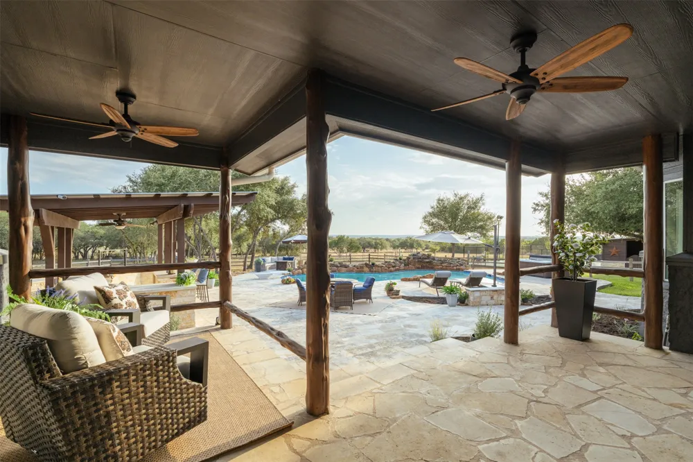 220 Fawn Meadow Drive Dripping Springs, TX 78620