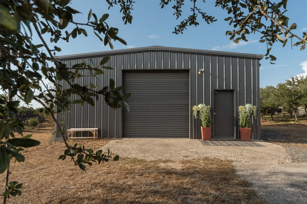 220 Fawn Meadow Drive Dripping Springs, TX 78620