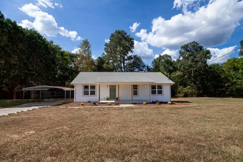 65 Habersham Circle NE