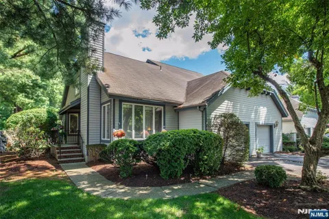 75 Birch Lane