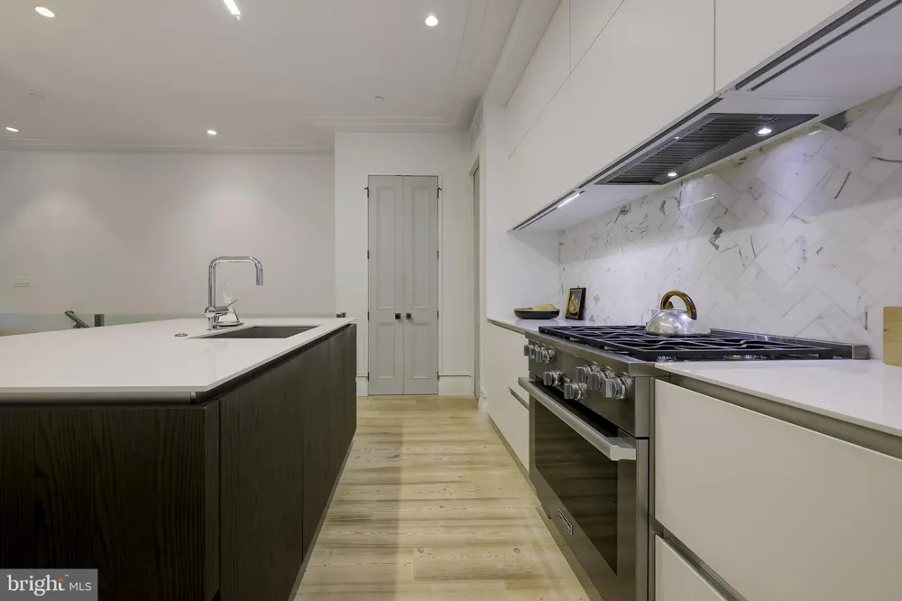 1837 WYOMING AVENUE NW #A Washington, DC 20009