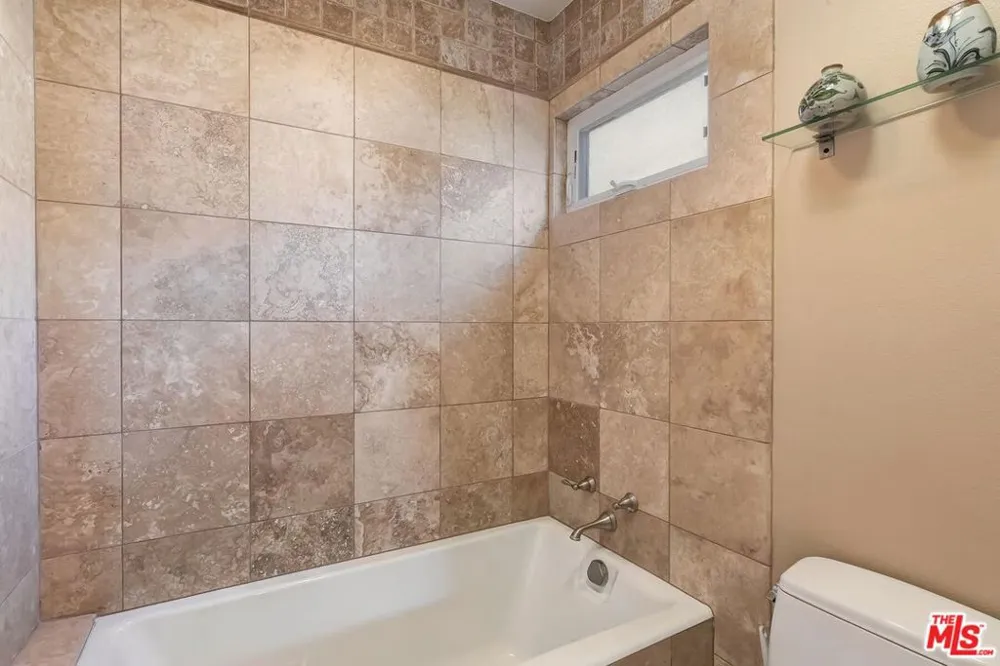 5841 Tellefson Road Culver City, CA 90230