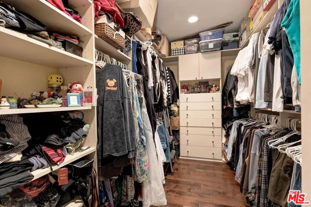 5841 Tellefson Road Culver City, CA 90230