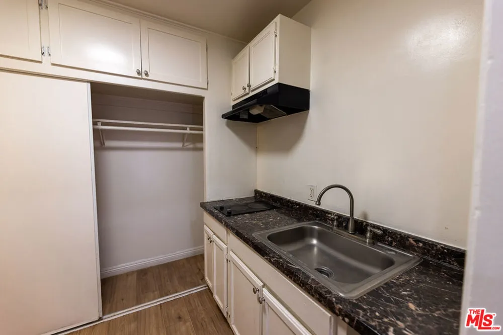 6126 Eleanor Avenue #1 Los Angeles, CA 90038