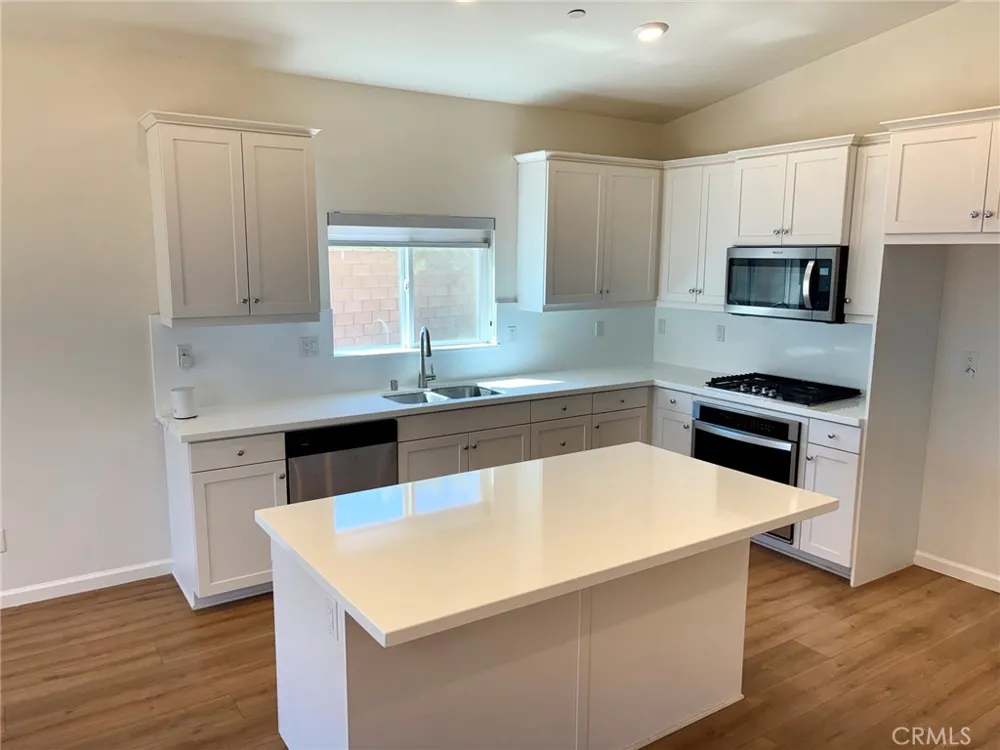 15411 San Diego Lane Victorville, CA 92394