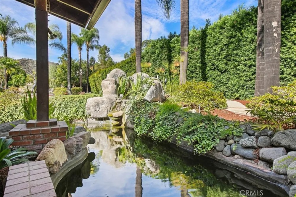 1145 E Sierra Madre Avenue Glendora, CA 91741