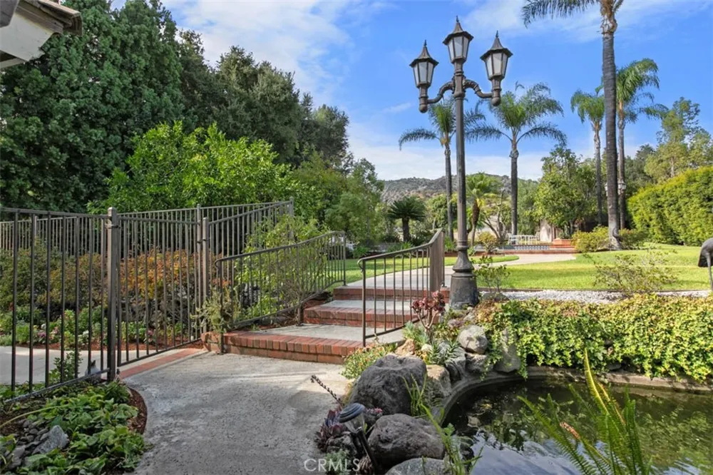 1145 E Sierra Madre Avenue Glendora, CA 91741