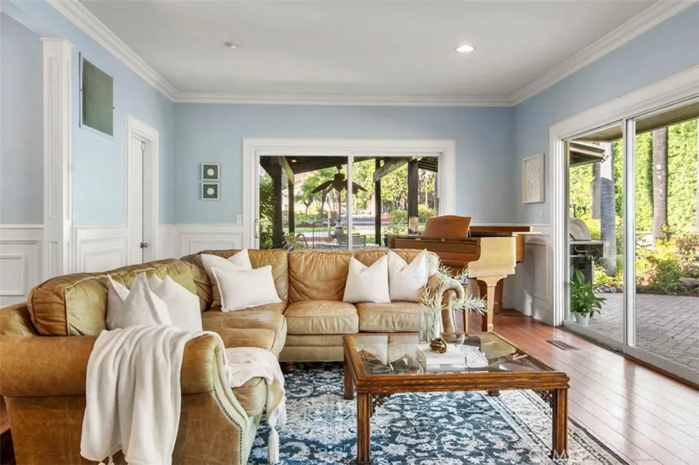 1145 E Sierra Madre Avenue Glendora, CA 91741