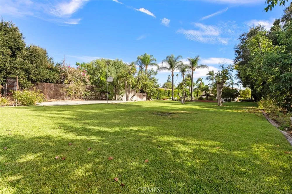 1145 E Sierra Madre Avenue Glendora, CA 91741