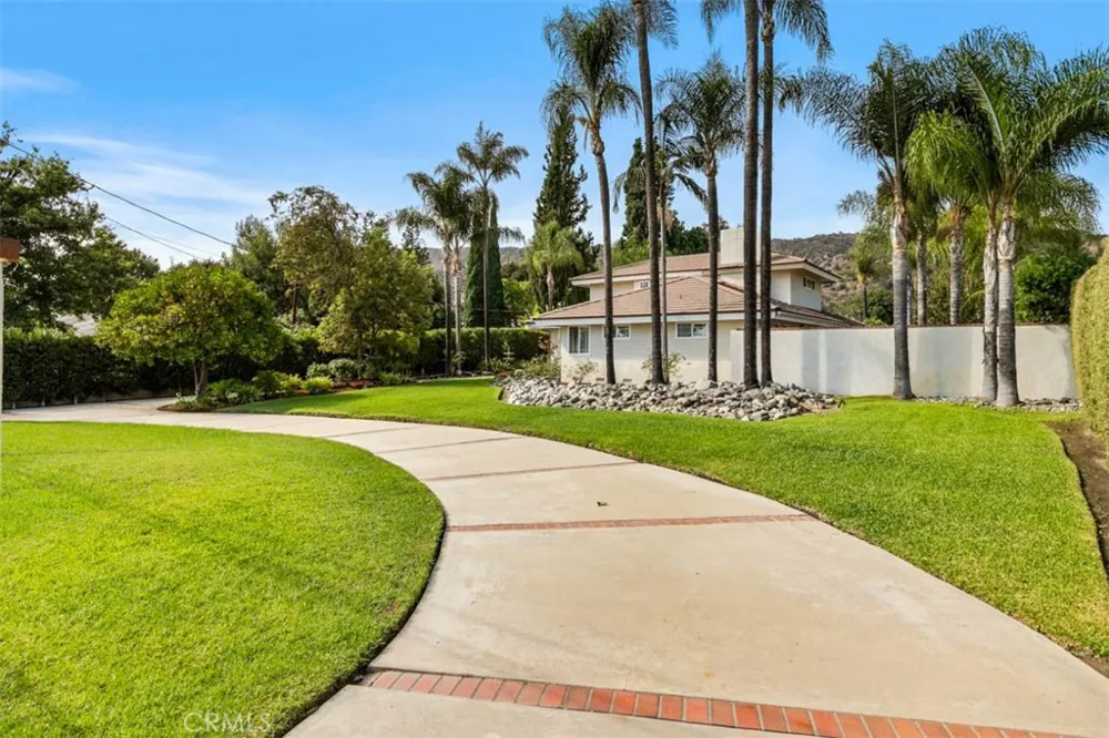 1145 E Sierra Madre Avenue Glendora, CA 91741