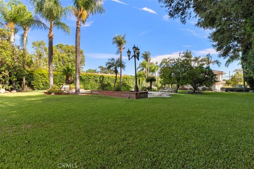 1145 E Sierra Madre Avenue Glendora, CA 91741