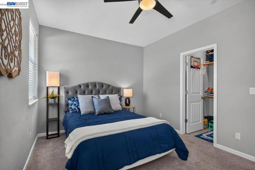 1589 Friendly Manteca, CA 95337