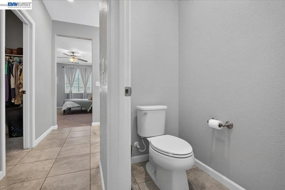 1589 Friendly Manteca, CA 95337