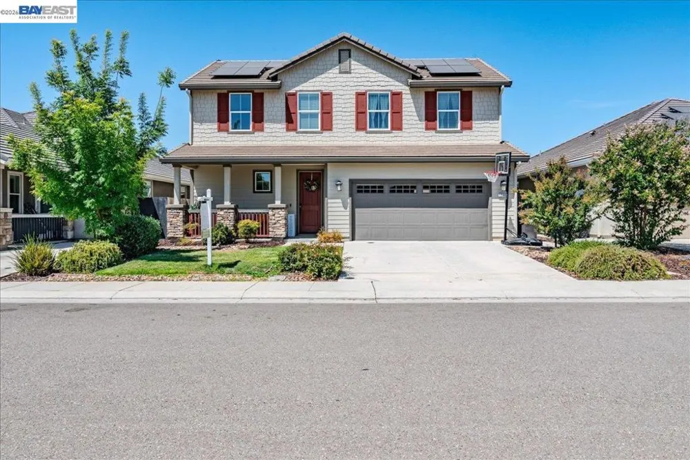 1589 Friendly Manteca, CA 95337