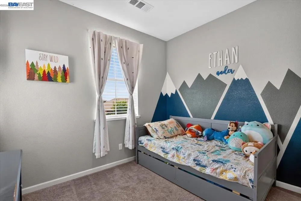 1589 Friendly Manteca, CA 95337