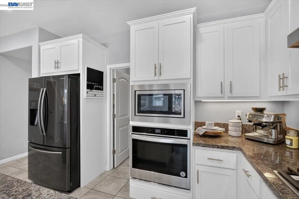 1589 Friendly Manteca, CA 95337