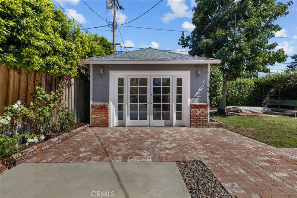 4814 Lemona Avenue Sherman Oaks, CA 91403