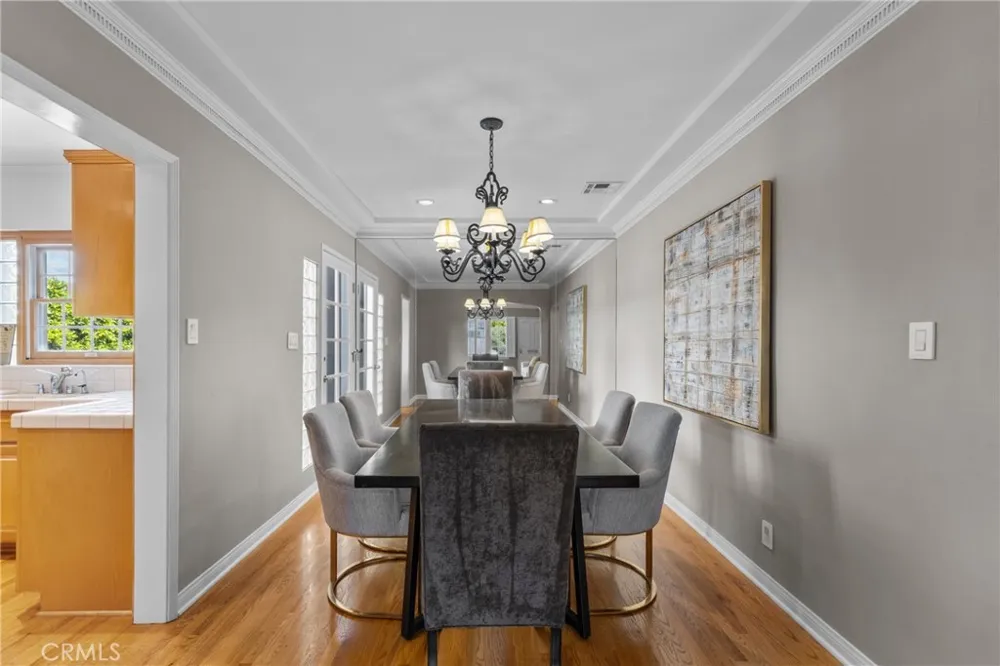 4814 Lemona Avenue Sherman Oaks, CA 91403