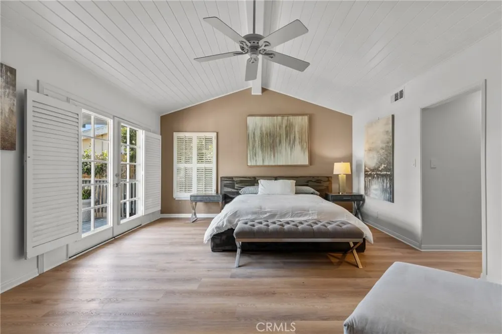 4814 Lemona Avenue Sherman Oaks, CA 91403