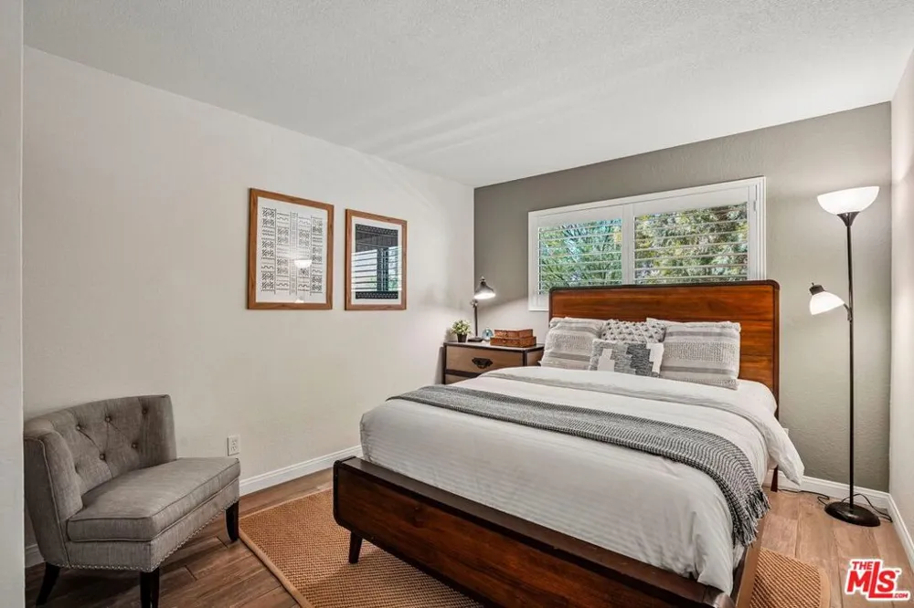 685 Ashurst Court #203 Palm Springs, CA 92262