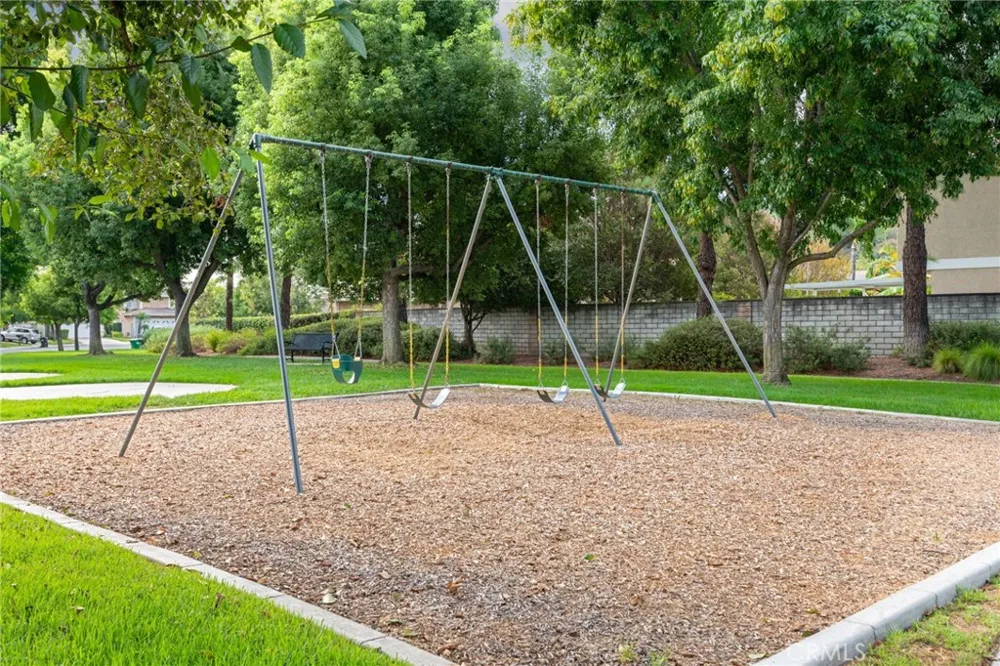 895 Arbor Circle La Verne, CA 91750