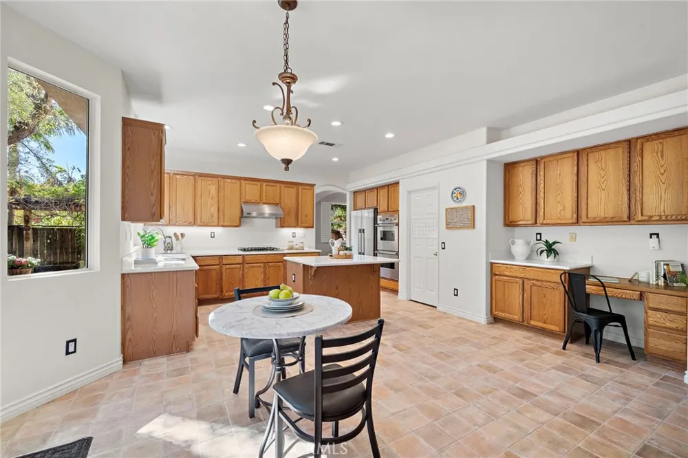 880 Shepard Crest Drive Corona, CA 92882