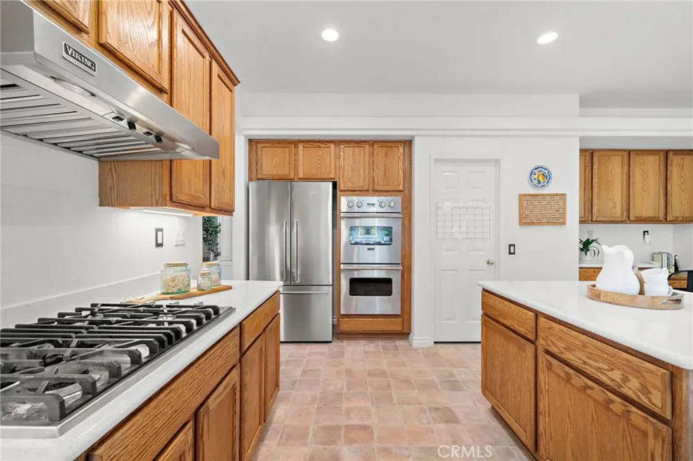 880 Shepard Crest Drive Corona, CA 92882