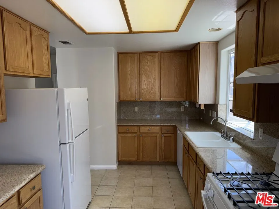 5066 Sultana Avenue Temple City, CA 91780