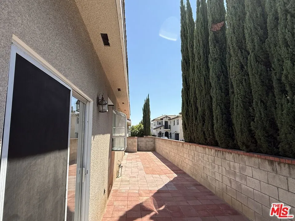 5066 Sultana Avenue Temple City, CA 91780