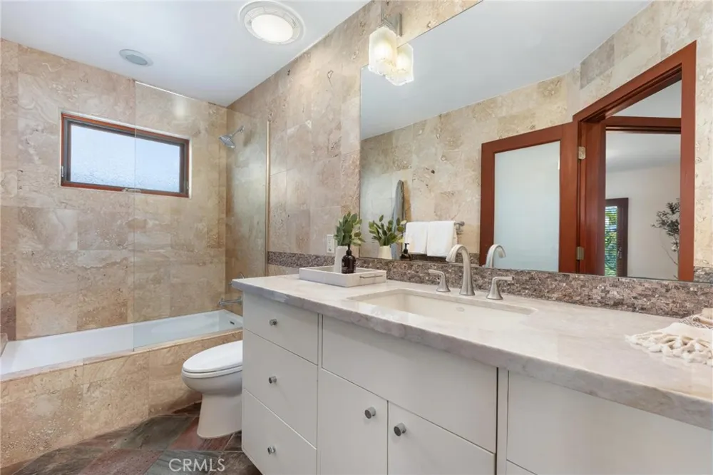 721 12th Street Manhattan Beach, CA 90266