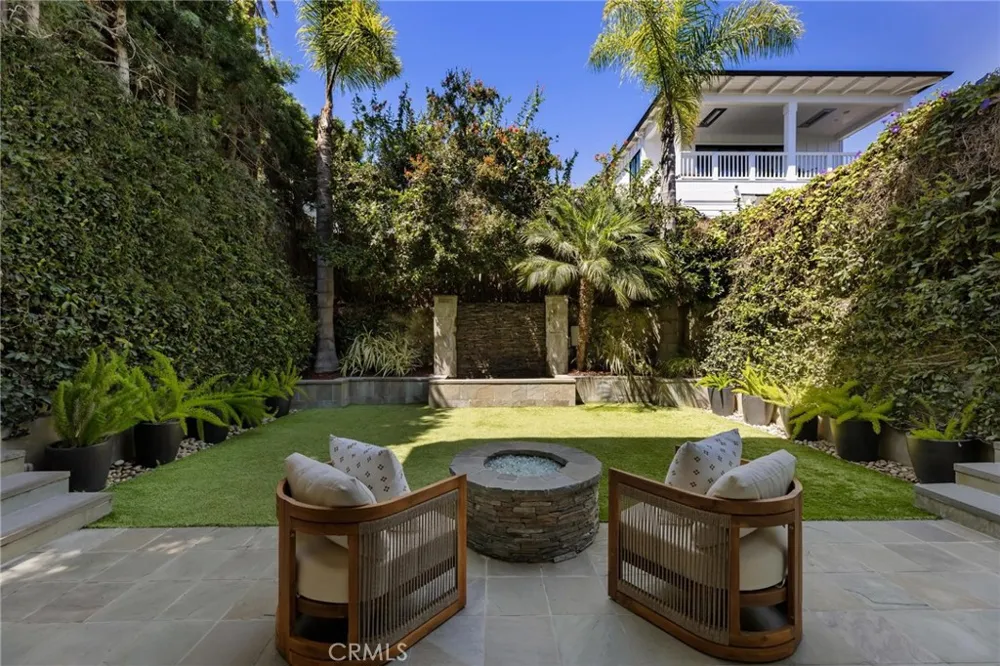 721 12th Street Manhattan Beach, CA 90266