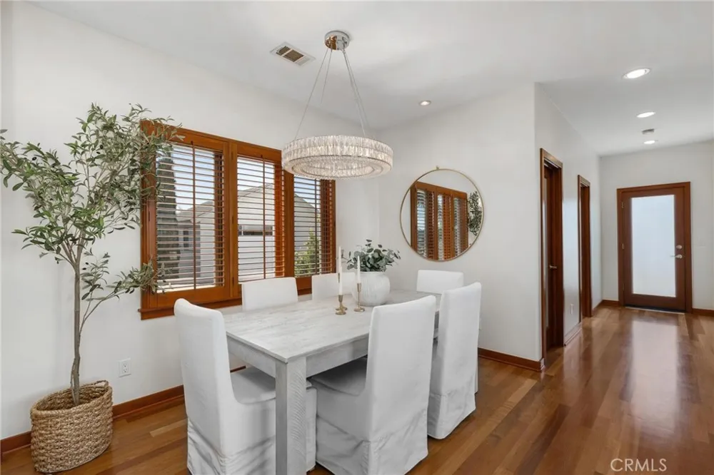721 12th Street Manhattan Beach, CA 90266