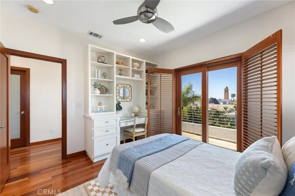 721 12th Street Manhattan Beach, CA 90266