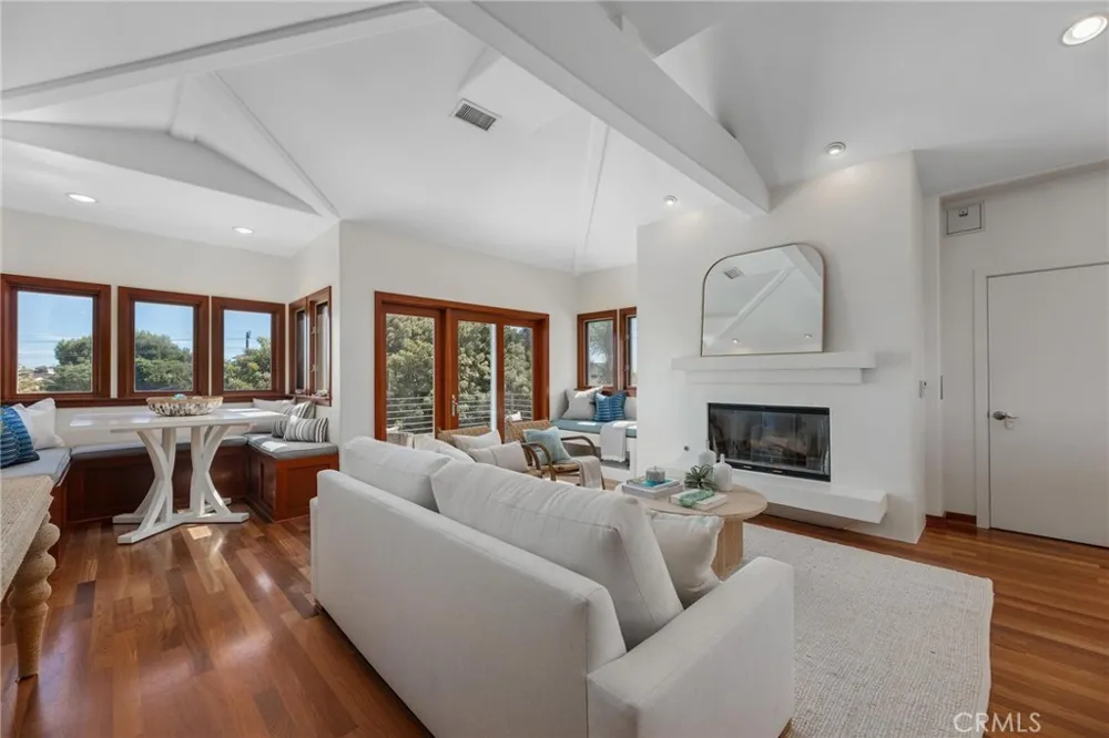 721 12th Street Manhattan Beach, CA 90266
