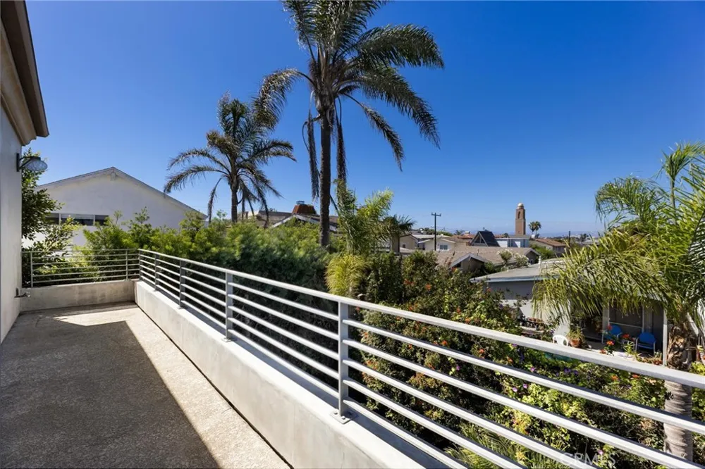 721 12th Street Manhattan Beach, CA 90266