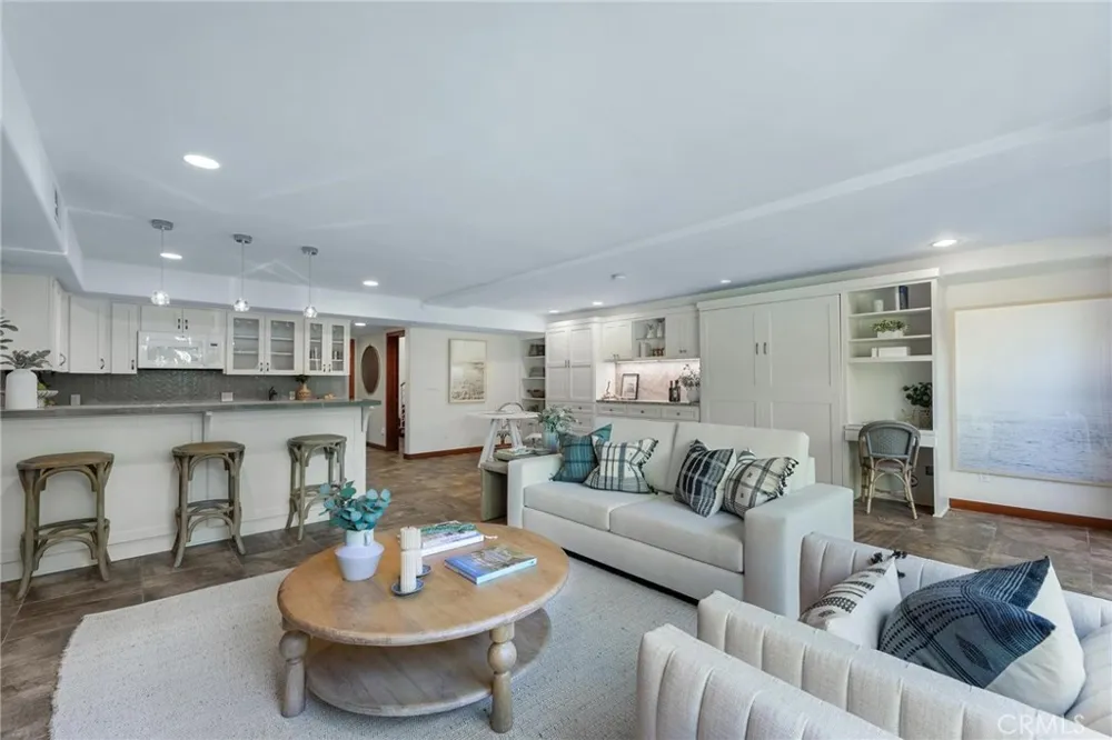 721 12th Street Manhattan Beach, CA 90266