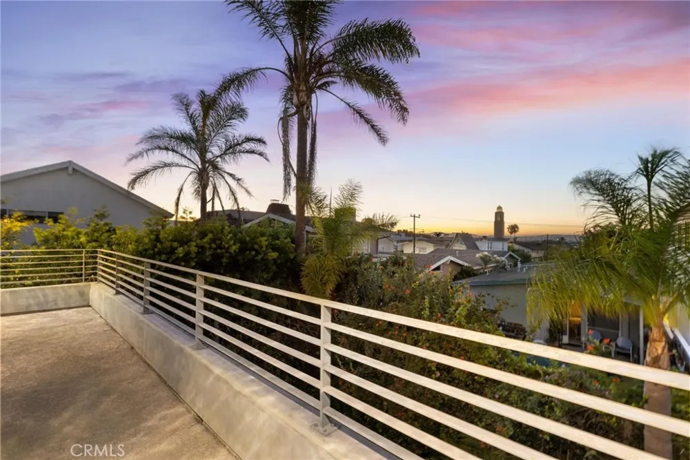 721 12th Street Manhattan Beach, CA 90266