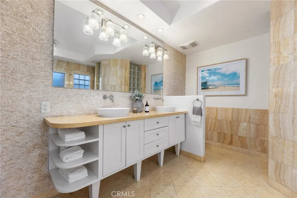721 12th Street Manhattan Beach, CA 90266