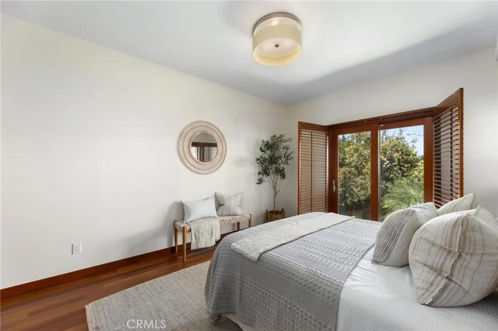 721 12th Street Manhattan Beach, CA 90266