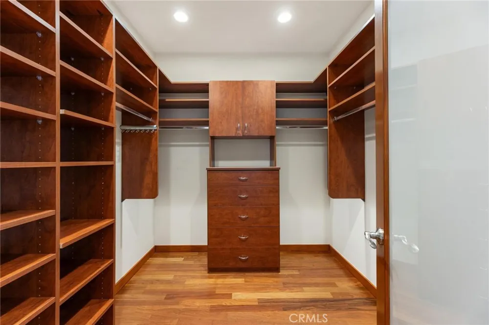 721 12th Street Manhattan Beach, CA 90266