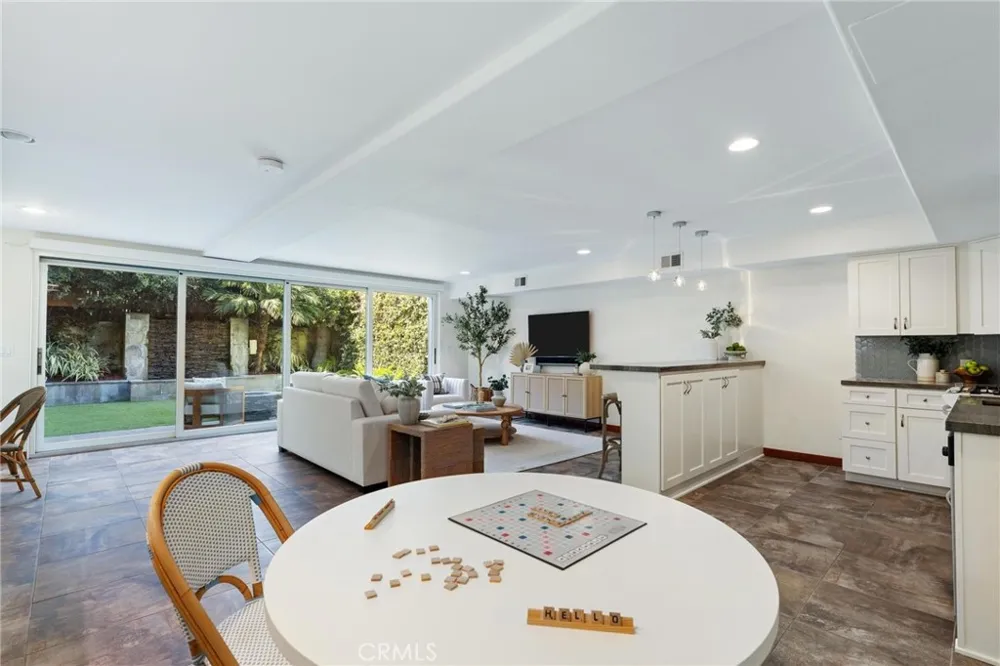 721 12th Street Manhattan Beach, CA 90266