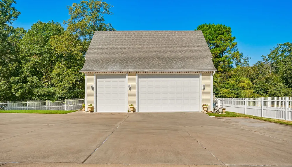 1009 SE County Road Ada, OK 74820
