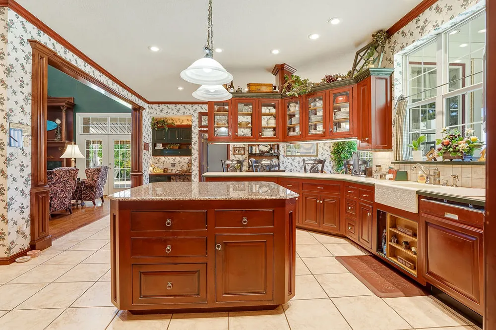 1009 SE County Road Ada, OK 74820