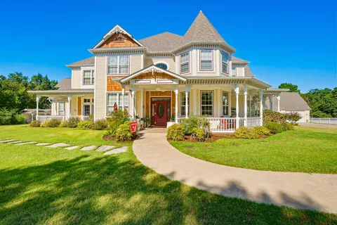 1009 SE County Road