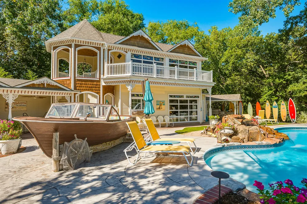 1009 SE County Road Ada, OK 74820