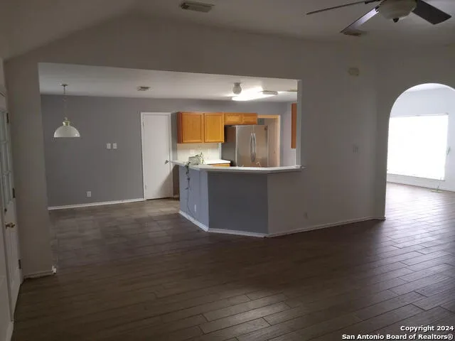 8851 Star Creek Dr San Antonio, TX 78251