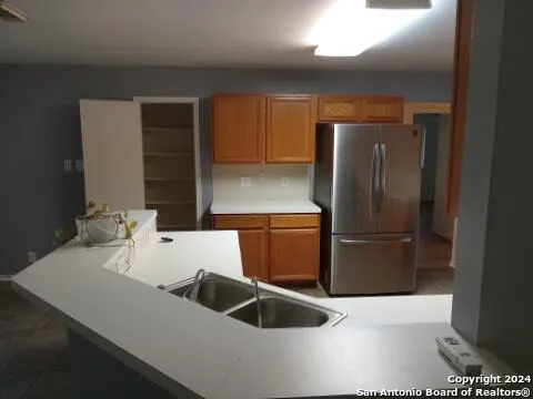 8851 Star Creek Dr San Antonio, TX 78251