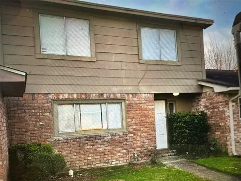 13052 Clarewood